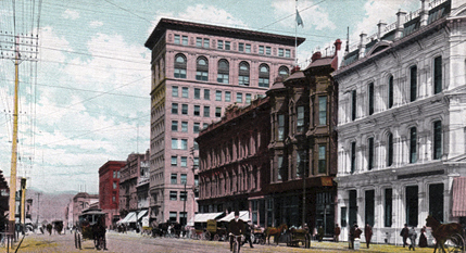 Vintage California postcard of Broadway Street in Oakland